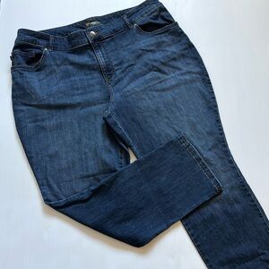 Lee Relaxed Fit Mid rise, Straight Leg Jeans - Dark Blue. Women’s size 20W